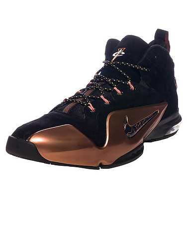 NIKE SPORTSWEAR MENS Black Footwear / Sneakers