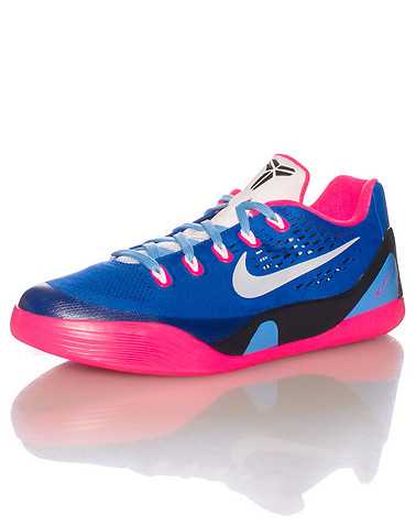 NIKE GIRLS Purple Footwear / Basketball 5.5Y