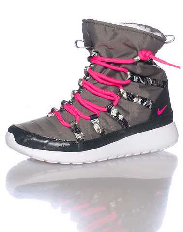 NIKE GIRLS Green Footwear / Boots