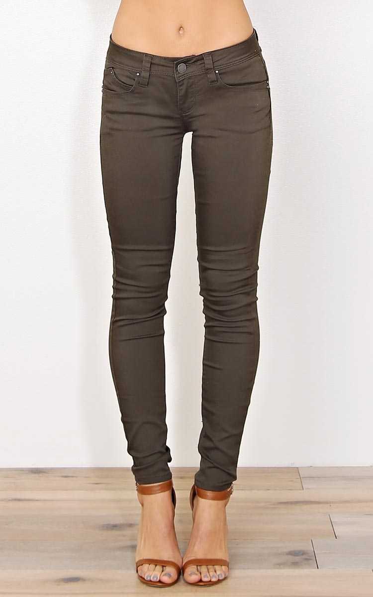 YMI Wanna Betta Butt Olive Twill Pants - Olive/Drab in Size by Styles For Less