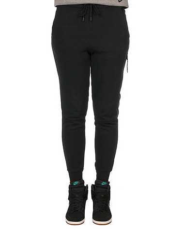 NIKE SPORTSWEAR WOMENS Black Clothing / Bottoms XL