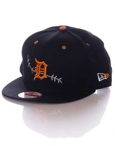 NEW ERA MENS Black Accessories / Caps Snapback One Size