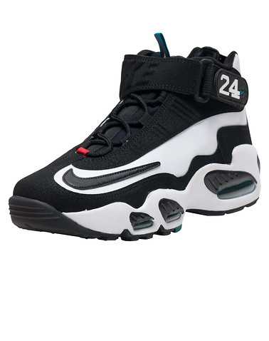 NIKE MENS Black Footwear / Sneakers