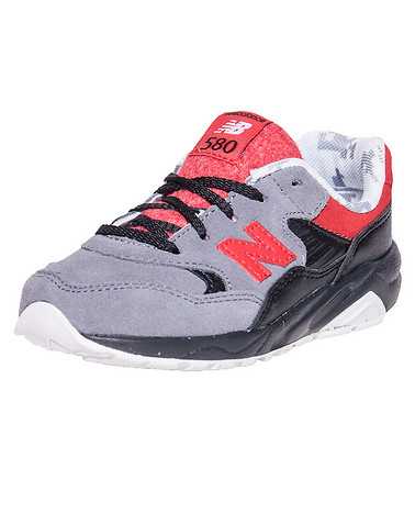 NEW BALANCE BOYS Grey Footwear / Sneakers