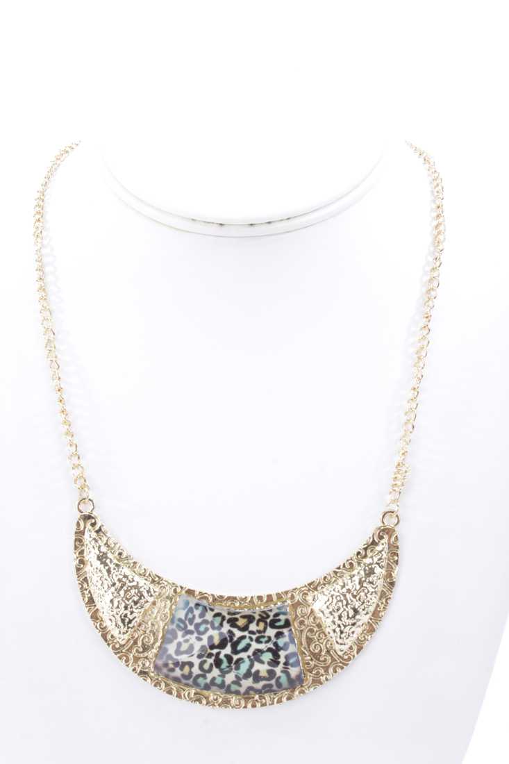 White Animal Print Gemstone Carved Pendant Necklace