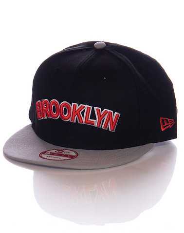 NEW ERA MENS Black Accessories / Caps Snapback One Size