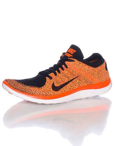 NIKE MENS Orange Footwear / Sneakers 11.5