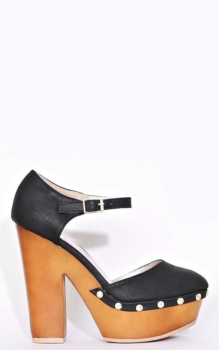 QUPID Brielle Platform Clogs - Black in Size 8.5 by Styles For Less